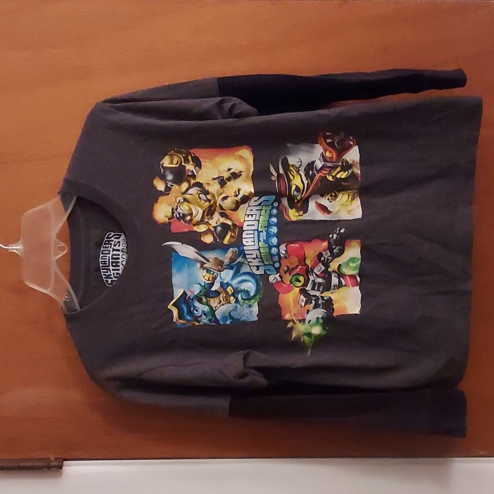 Boys Skylanders Shirt Size M